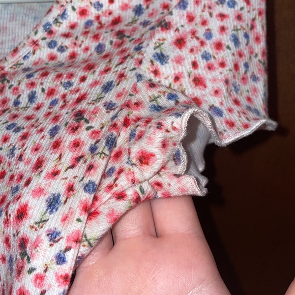 SHEIN Floral Print Crop Top - Picture 3 of 6